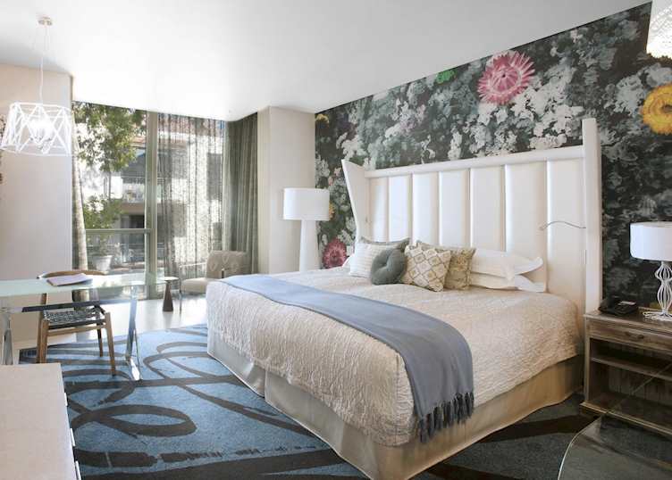 Plenty Room at Oude Werf Hotel, Stellenbosch