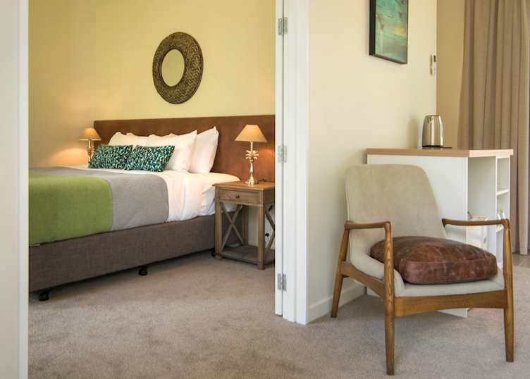Endeavour Suite, Furneaux Lodge
