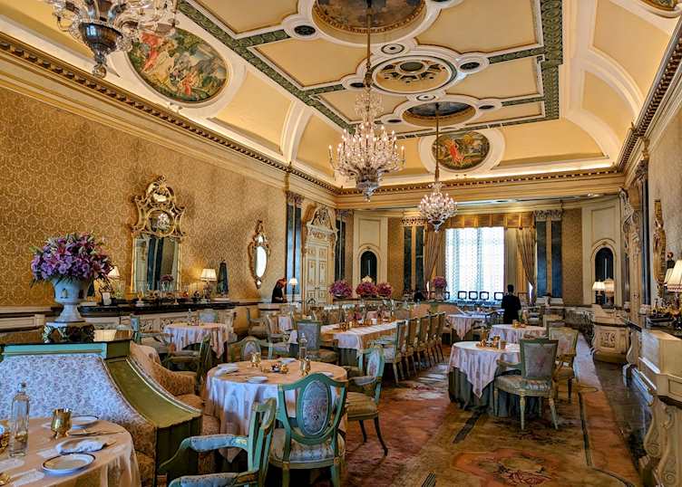 Restaurant, Suvarna Mahal
