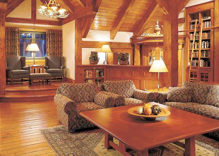 Post Hotel lobby lounge, Lake Louise