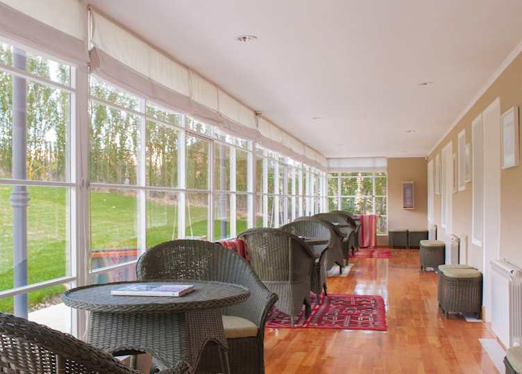 Interior, Los Ponchos