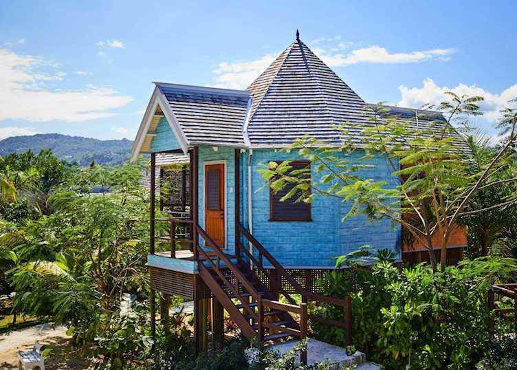 One bedroom beach hut, GoldenEye