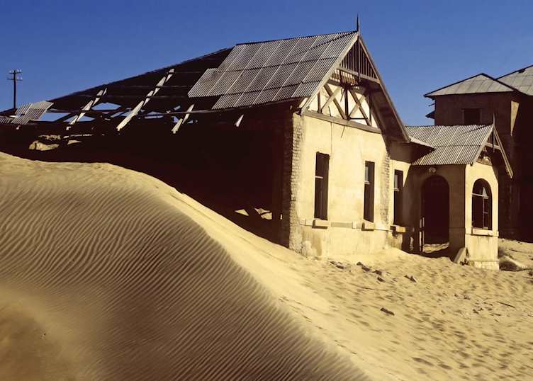 Kolmanskop near Lüderitz, Namibia