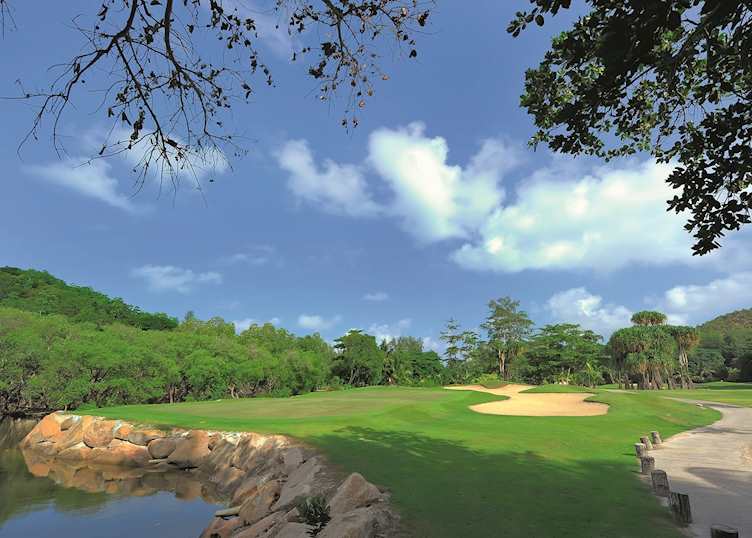 Golf course, Constance Lemuria