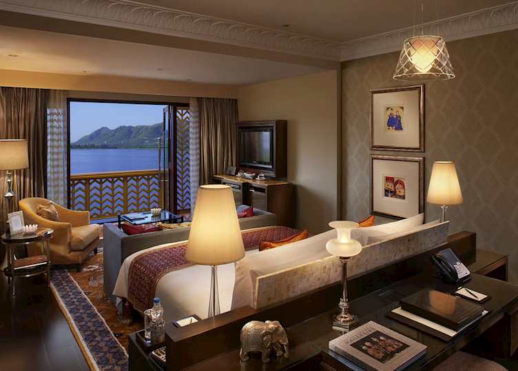 Grande Heritage lake view room, Leela Palace, Udaipur