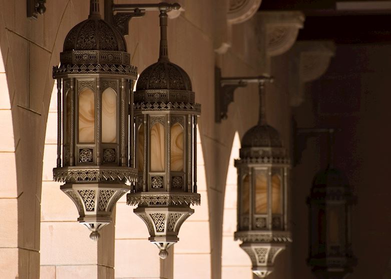 Lanterns at Sultan Qaboos Mosque, Oman Lanterns at Sultan Qaboos Mosque, Oman