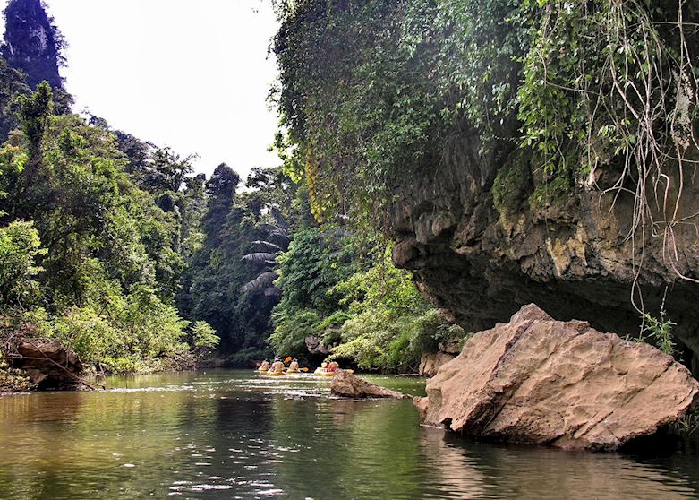 Kayaking in Khao Sok National Park Kayaking in Khao Sok National Park