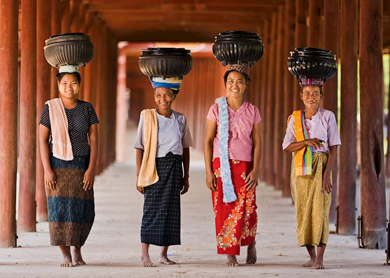 Ladies of Shan State, Burma (Myanmar) Ladies of Shan State, Burma (Myanmar)