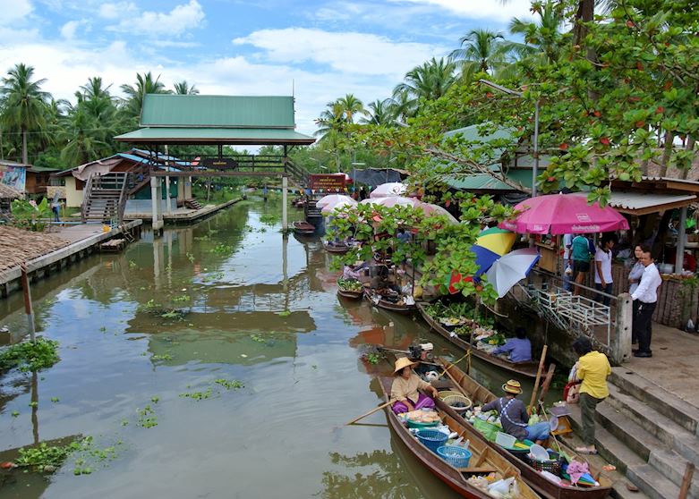 Amphawa Floating Market, Thailand Amphawa Floating Market, Thailand