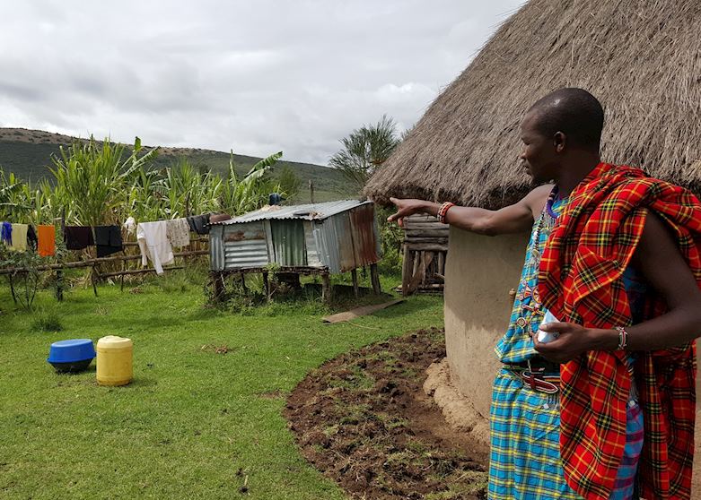 Guided visit to a homestead from Bogani cottages and tented camp , Free the Children