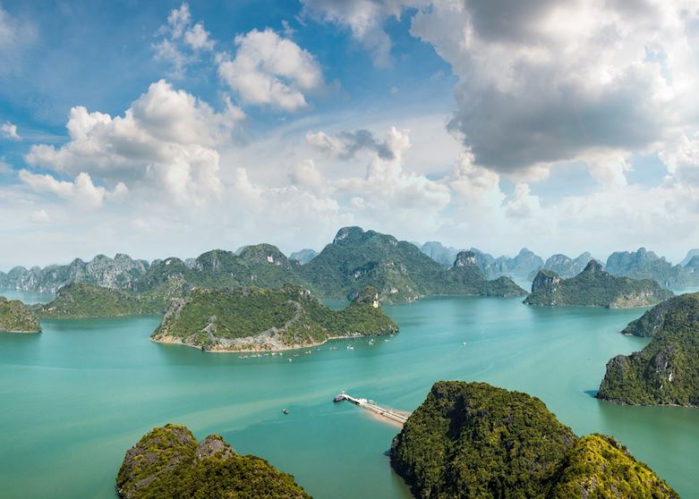 Halong Bay, Vietnam Halong Bay, Vietnam