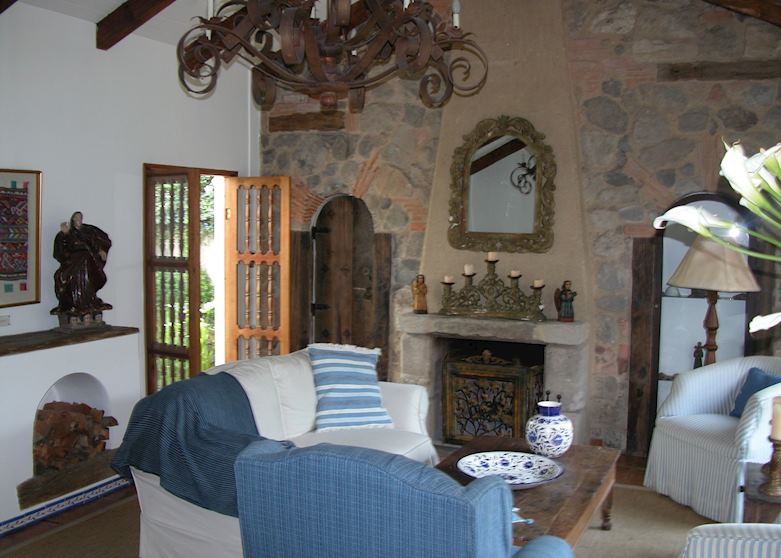 Casa Encantada, Antigua