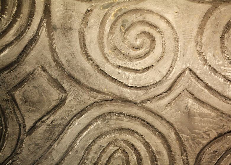Markings at Newgrange Markings at Newgrange