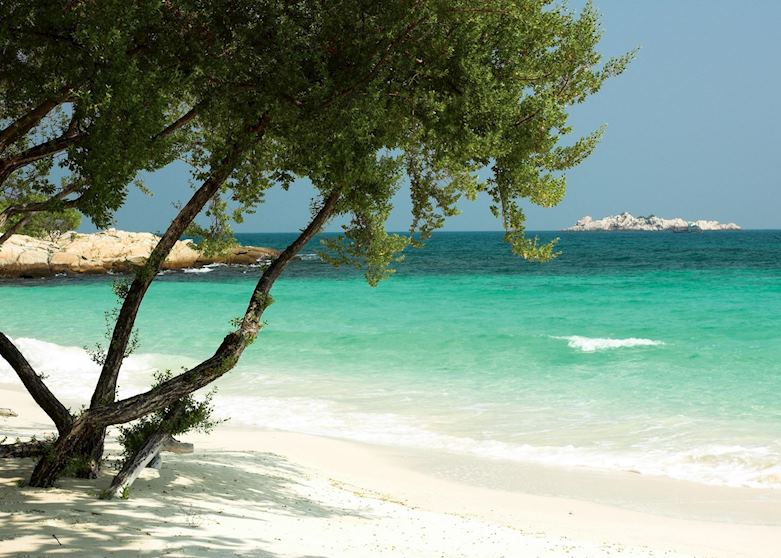 Beautiful white sand at Koh Samet Beautiful white sand at Koh Samet
