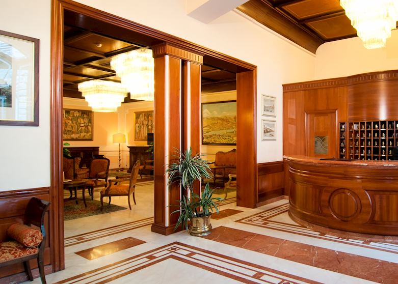Hotel Pierre, Florence