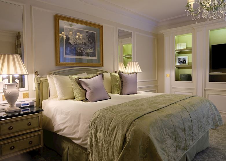 Four Seasons Hotel George V, Paris
