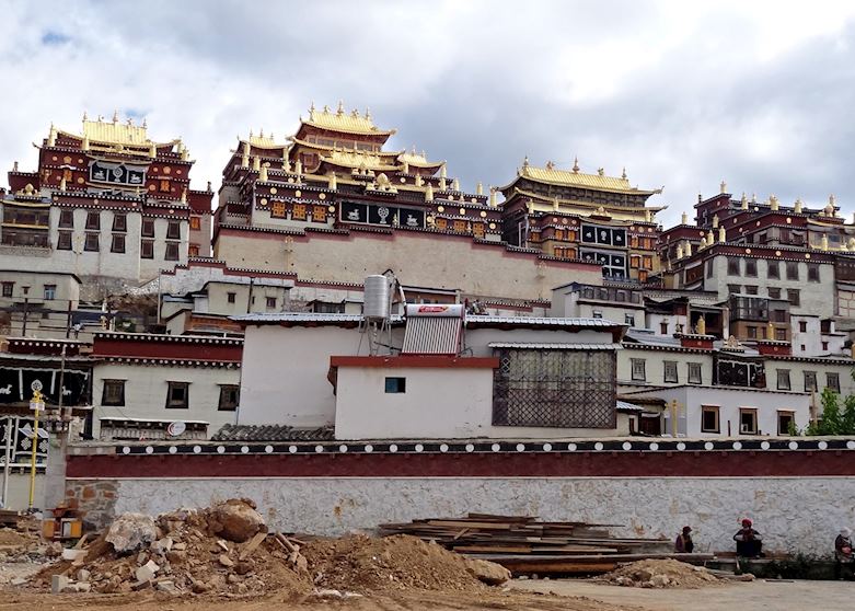 Songzanlin Monastery in Zhongdian Songzanlin Monastery in Zhongdian