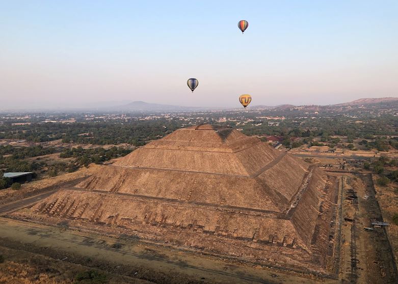 Hot air ballooning over Teotihuacan