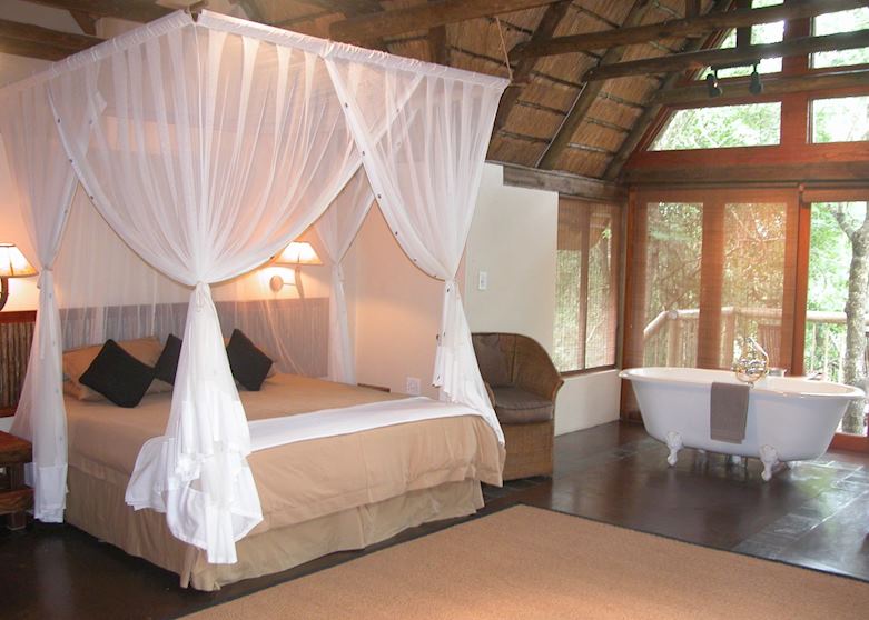 Honeymoon suite, Hluhluwe River Lodge Honeymoon suite, Hluhluwe River Lodge