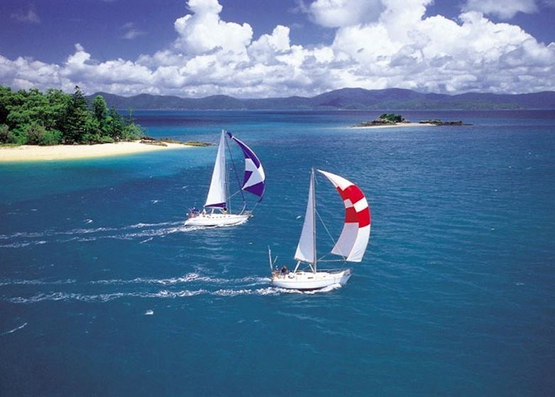 Sailing in the Whitsundays