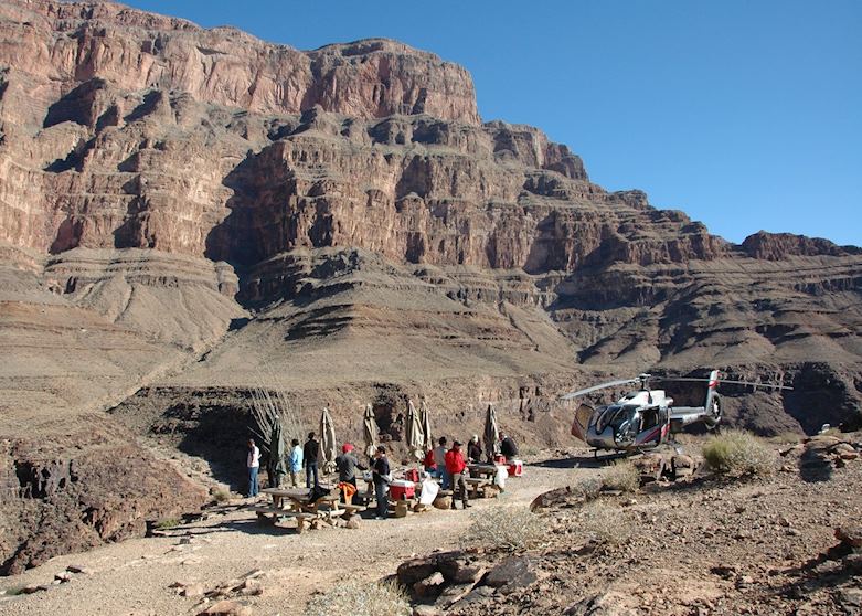 Helicopter landing at the Grand Canyon Helicopter landing at the Grand Canyon