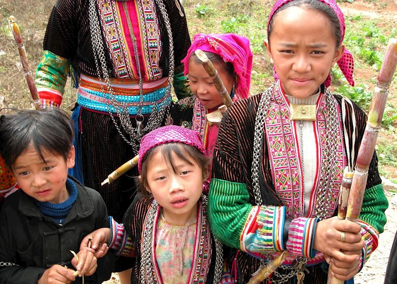Curious children in Ha Giang Curious children in Ha Giang