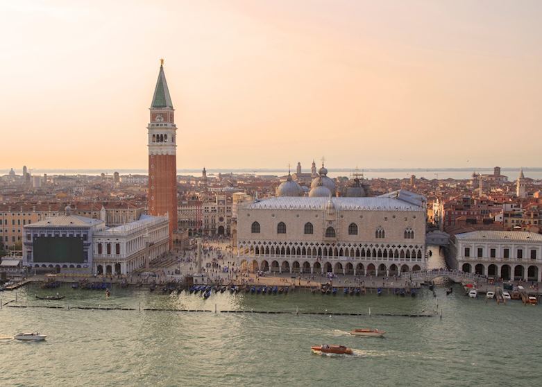 Veiw of St Mark's and the Doge's Palace, Venice Veiw of St Mark's and the Doge's Palace, Venice