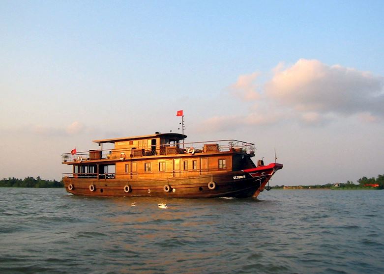 Bassac Boat, Saigon