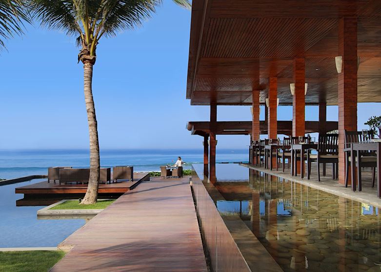 Wake Up To Breeze Restaurant, The Samaya, Seminyak