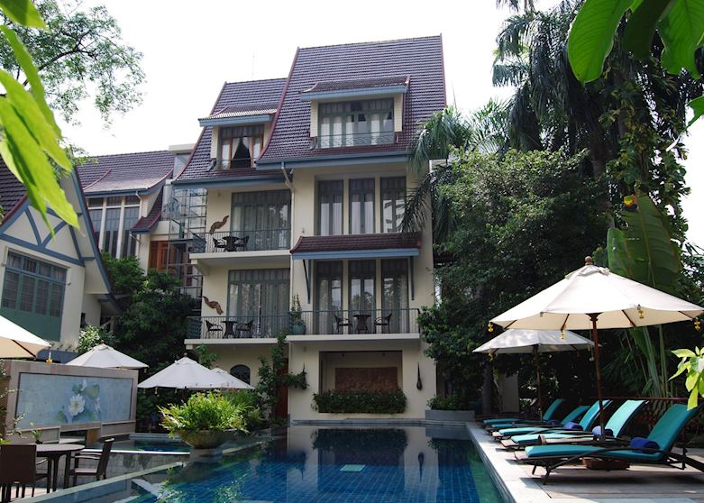 Ariyasom Villa, Bangkok