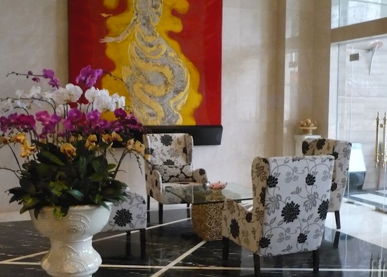 Lobby, Silk Path