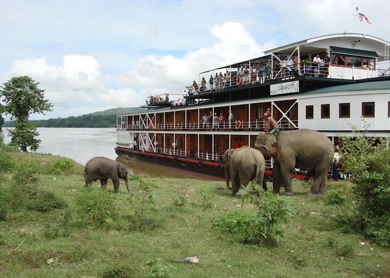 RV Pandaw II,Mandalay