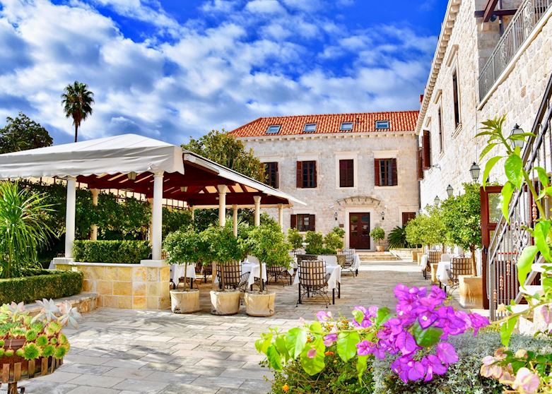Kazbek, Dubrovnik