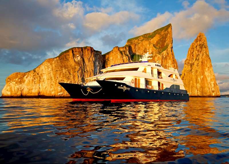 Planning your Galapagos expedition cruise: how to choose your vessel