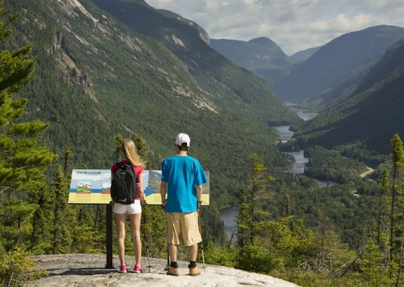 Hiking in Hautes-Gorges-de-la-Rivière-Malbaie National Park