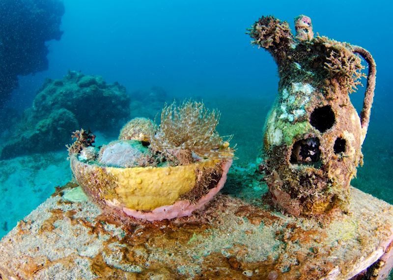 Underwater sculpture park, Grenada