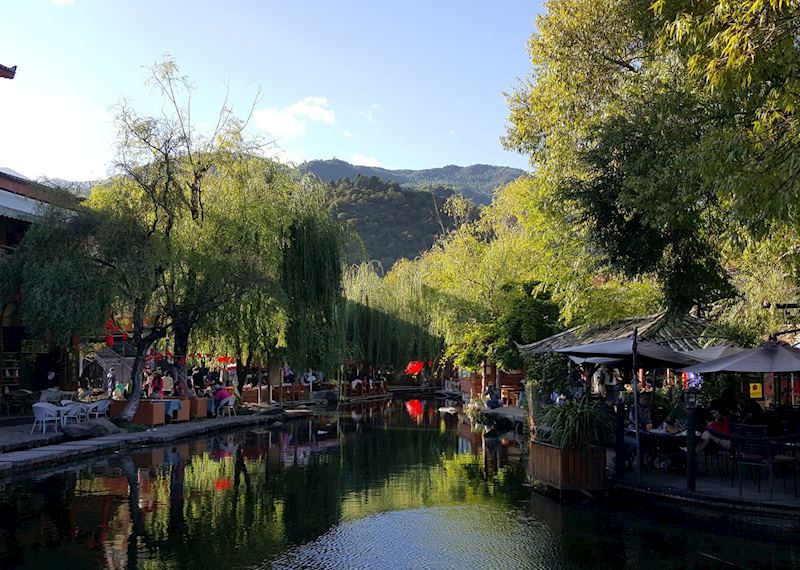 Shuhe riverside restaurants