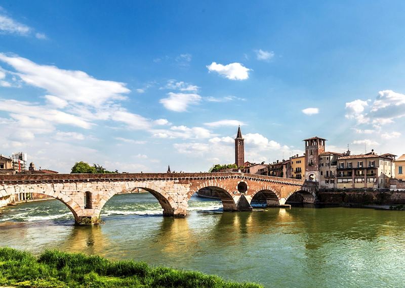 Ponte Pietra, Verona