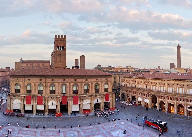 Piazza Maggiore, Bologna