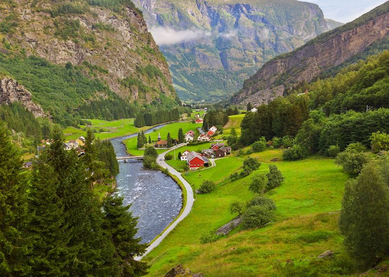Valley approaching Flåm