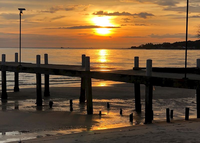 Dawn on Pagoda Beach