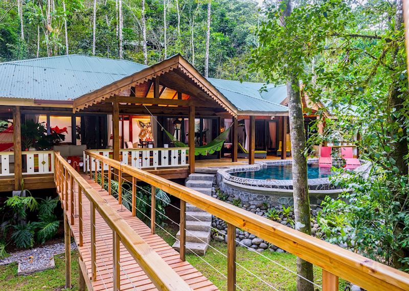 Exterior, Jaguar Villa