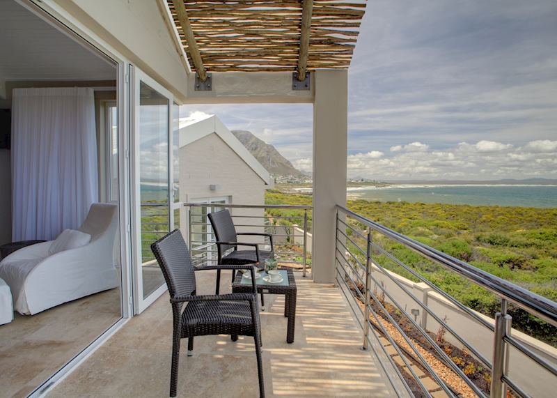 Sea facing suite, Abalone Guest Lodge, Hermanus