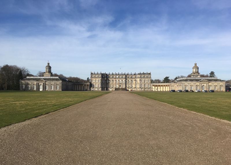 Hopetoun House