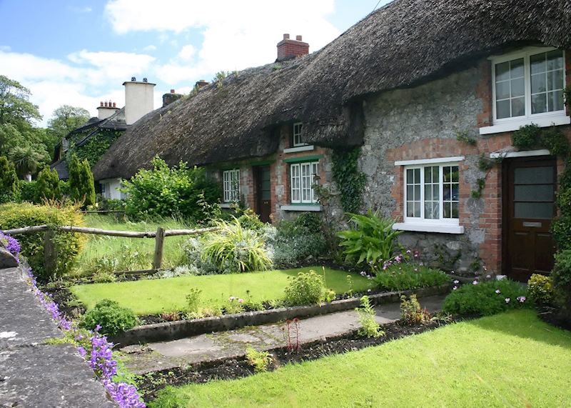 Thatched cottages in Adare