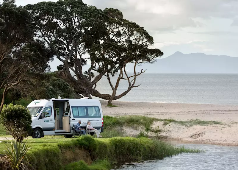 Adventure van. Новая Зеландия Мауи.