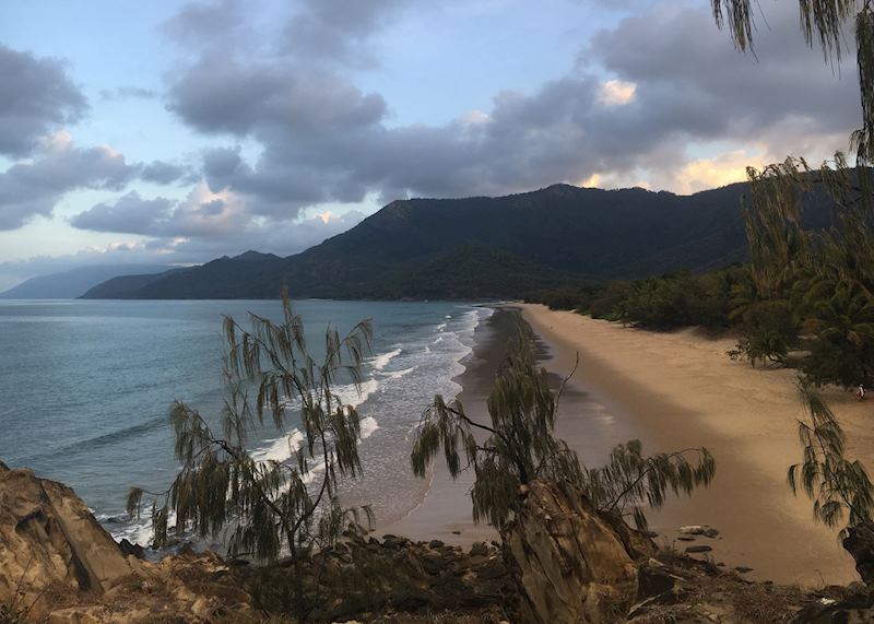 Oak Beach, Thala Beach Nature Reserve