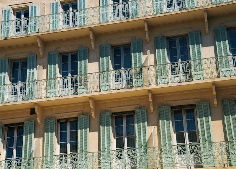 Building façade in Avignon, Provence
