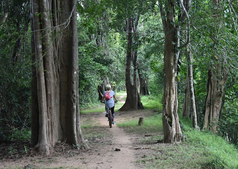  Hidden trails of Angkor, Siem Reap