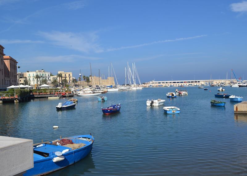 Fishing port, Bari